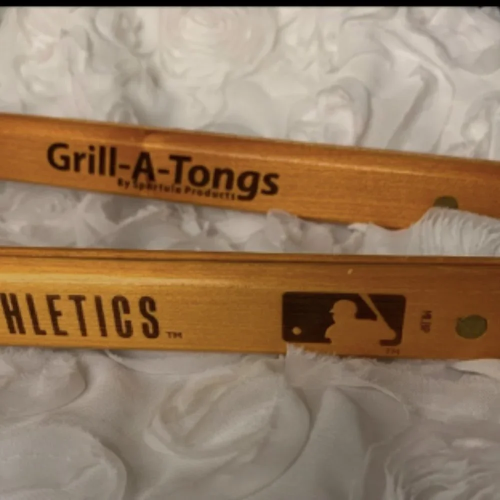 MLB Licensed Oakland A’s Wood Handled 18” BBQ Tongs Major League Baseball Silver